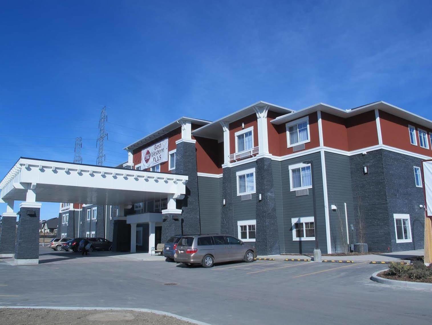 Best Western Plus Chestermere Hotel Exterior foto